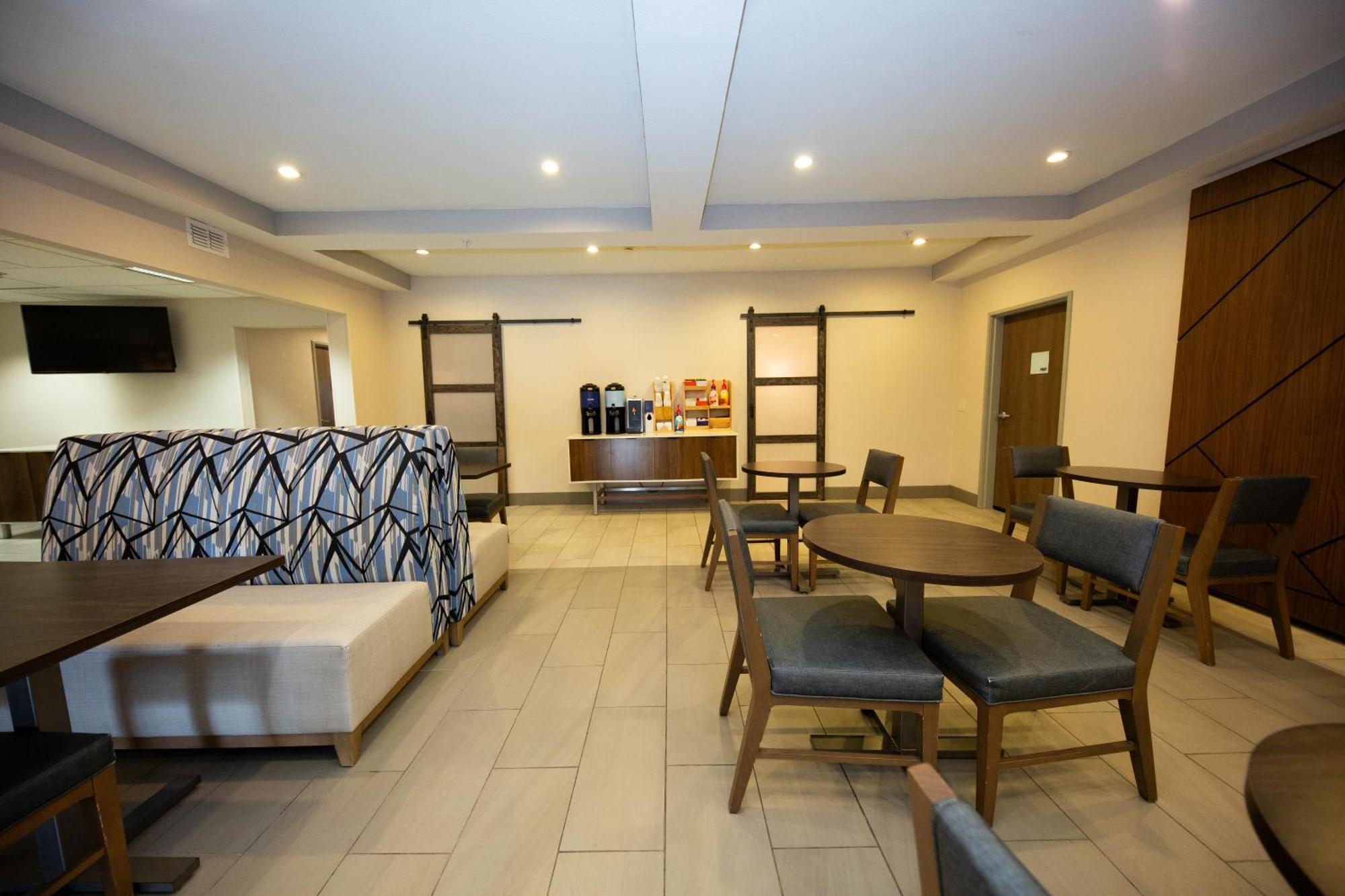 Holiday Inn Express - Canyon By Ihg Bagian luar foto