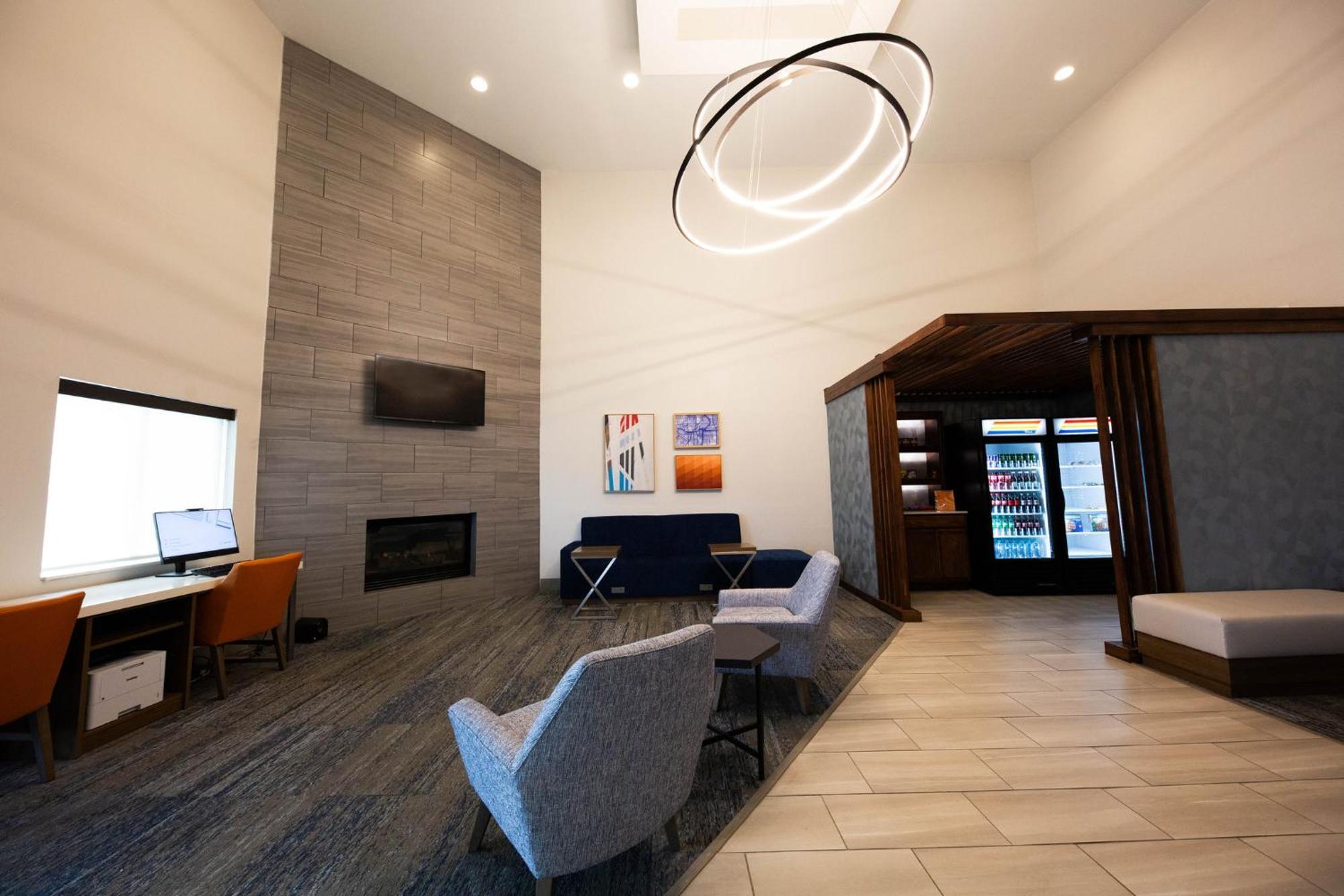 Holiday Inn Express - Canyon By Ihg Bagian luar foto