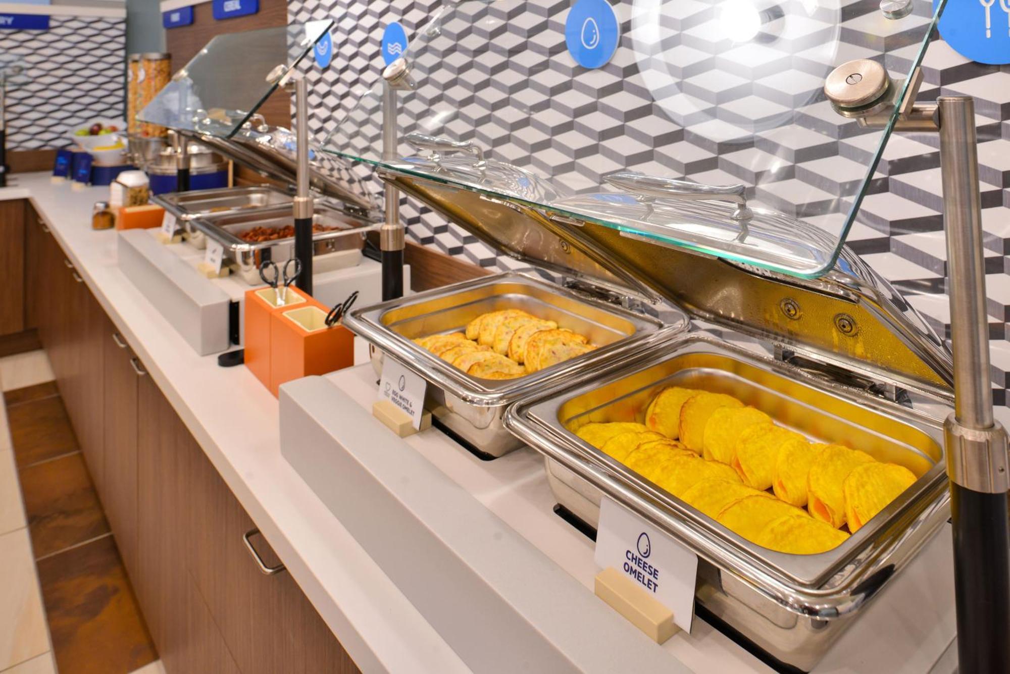 Holiday Inn Express - Canyon By Ihg Bagian luar foto